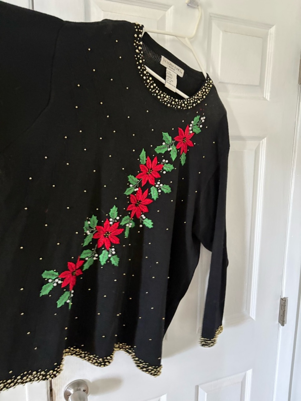 Black Christmas Sweater Poinsettia Beaded Holiday Pullover size 2X - Picture 6 of 7